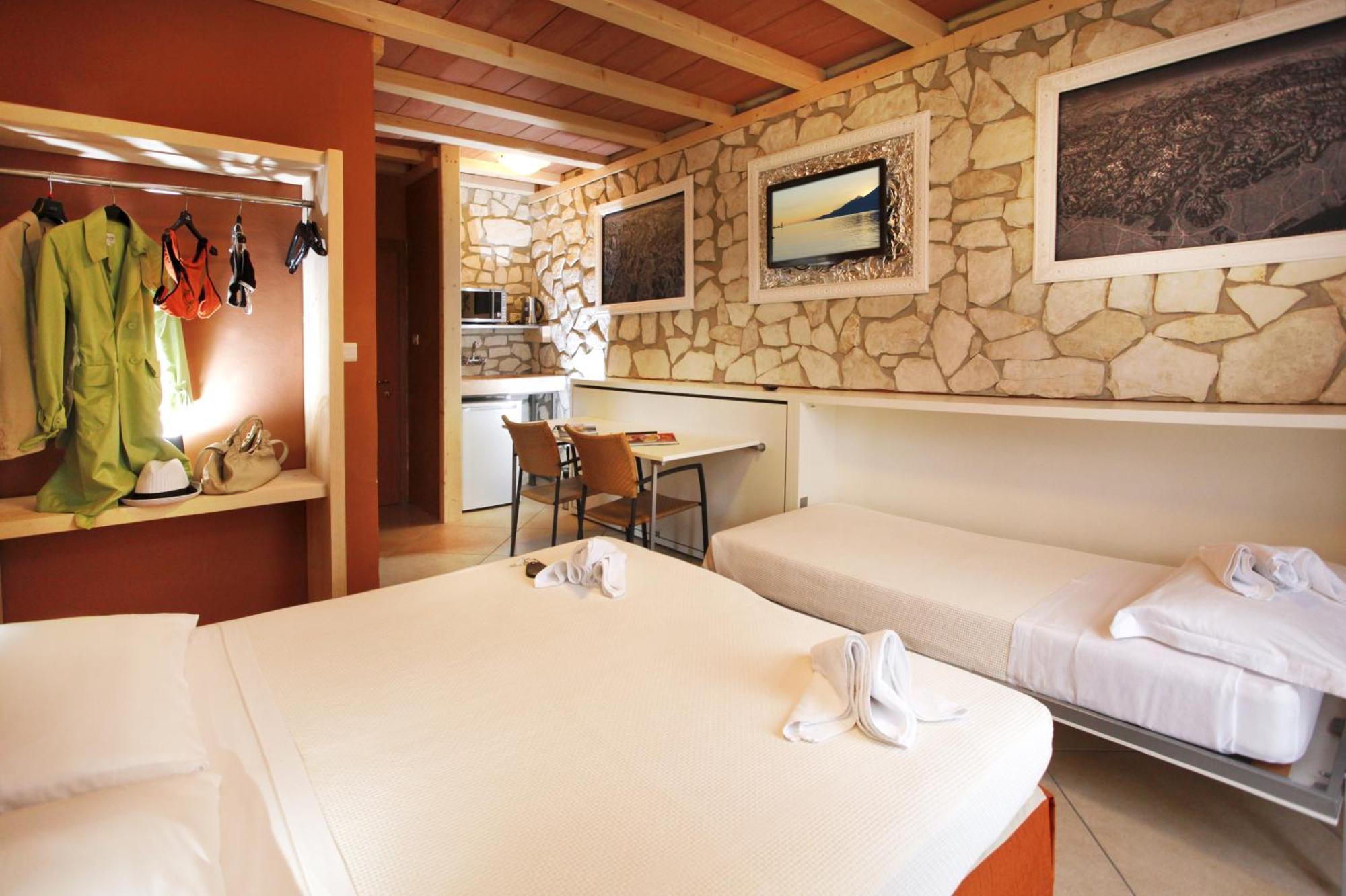 Albergo Garni Orchidea ريفا ديل غاردا المظهر الخارجي الصورة