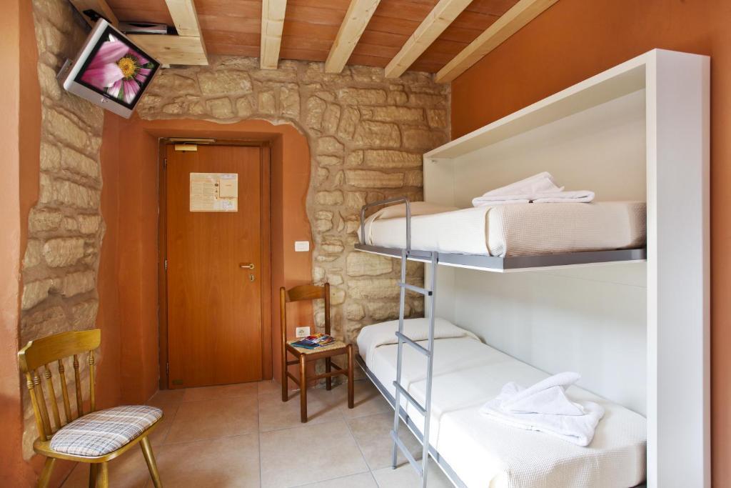 Albergo Garni Orchidea ريفا ديل غاردا الغرفة الصورة